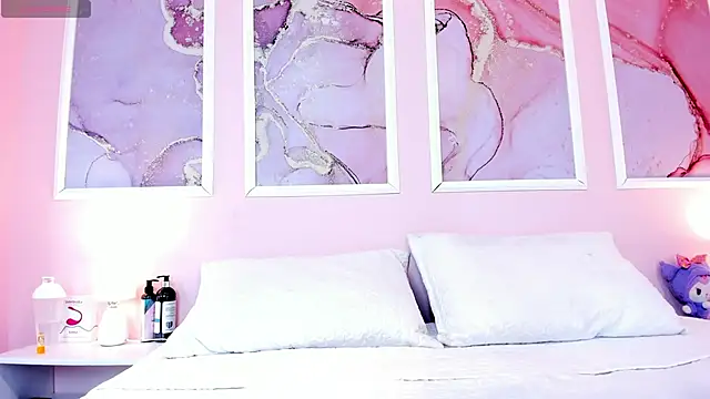 Snapshot of Katteyes__ chatting on 01.13.26 Katteyes online show from 01.13.26