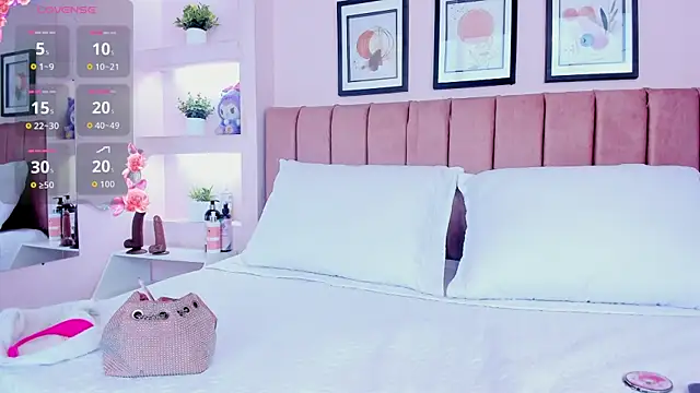 Katteyes   online show from 04.01.26