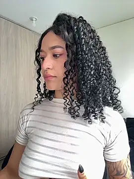 crystal dlun online show from 02.18.26