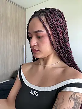 crystal dlun online show from 02.26.26