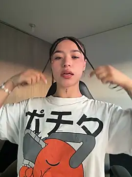 crystal dlun online show from 04.03.26