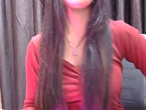 Snapshot of sweet_riyaaa chatting on 02.18.26 sweet riyaaa online show from 02.18.26