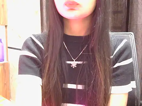 Snapshot of sweet_riyaaa chatting on 02.21.26 sweet riyaaa online show from 02.21.26