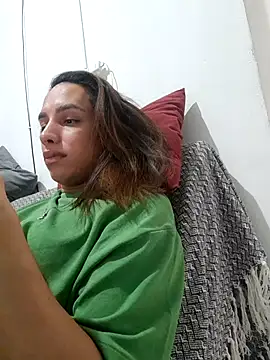 Snapshot of ofjuliaa chatting on 07.12.26 ofjuliaa online show from 07.12.26