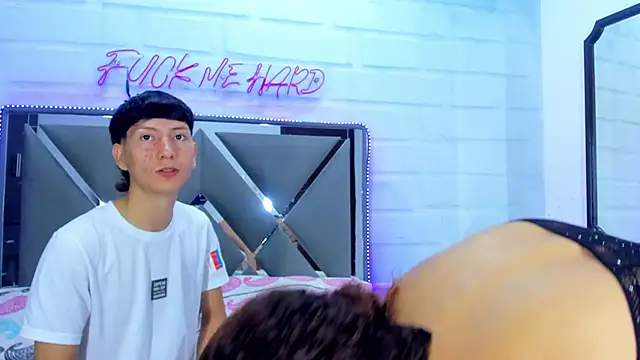 BunnyLove  online show from 04.19.26