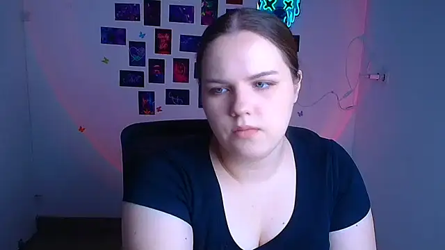 Kitty Mia Kitty online show from 04.14.26