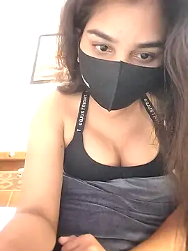 Snapshot of babydoll7172 chatting on 01.08.26 babydoll7172 online show from 01.08.26