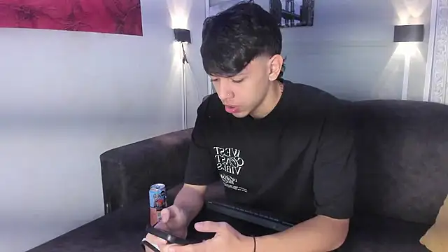 sebas pretty7 online show from 01.15.26