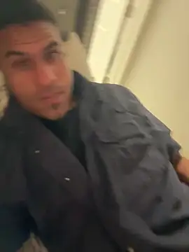 Snapshot of ZF-Athlete chatting on 02.01.26 ZF-Athlete online show from 02.01.26