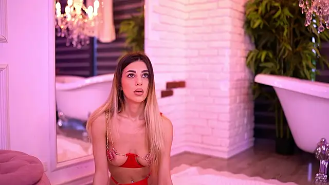 ItsIvyLicious online show from 02.04.26