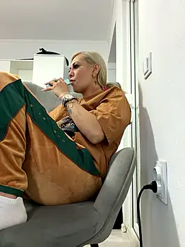 AlmaRusell online show from 01.12.26