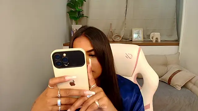 Paula Thomass online show from 02.10.26