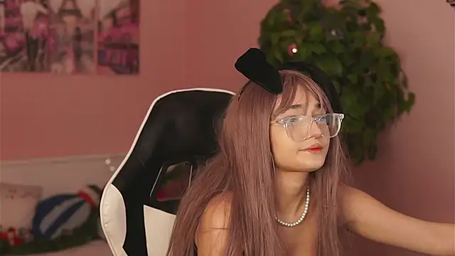 Lily  Loo online show from 01.09.26