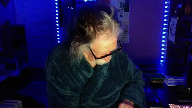 LickYourYoni online show from 03.27.26