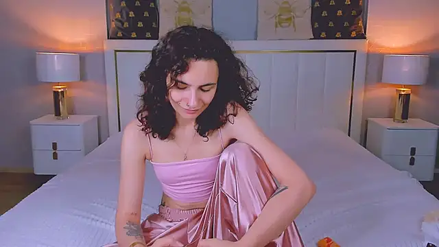 Snapshot of RIANA_SI chatting on 07.10.26 RIANA SI online show from 07.10.26