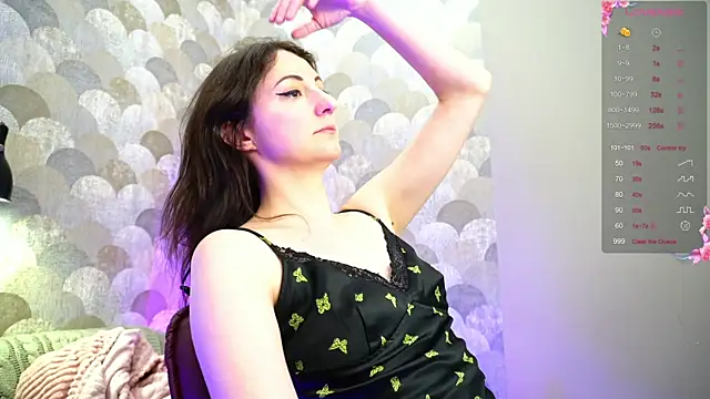 Snapshot of Ruby_blossom_ chatting on 01.18.26 Ruby blossom online show from 01.18.26