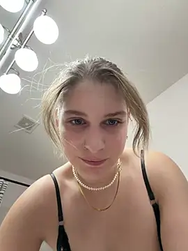 Snapshot of SassynNatty chatting on 02.23.26 SassynNatty online show from 02.23.26