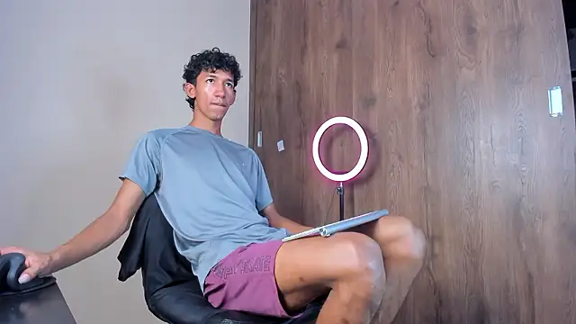 neitan miller  online show from 02.10.26