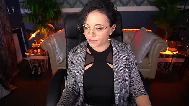 Dafni Monn online show from 05.26.26