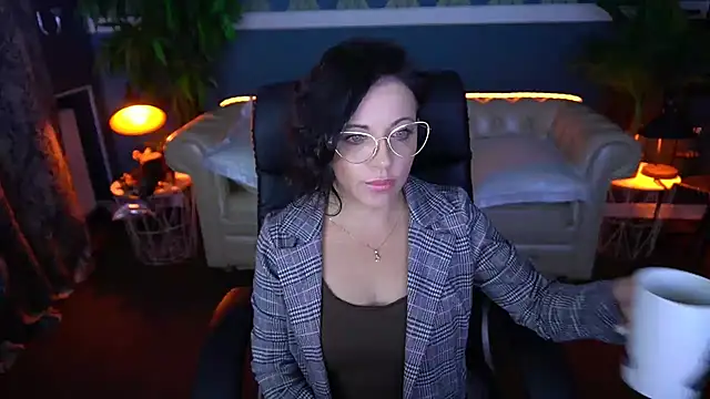 Dafni Monn online show from 05.27.26