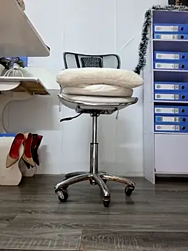 MocAn39 online show from 04.18.26