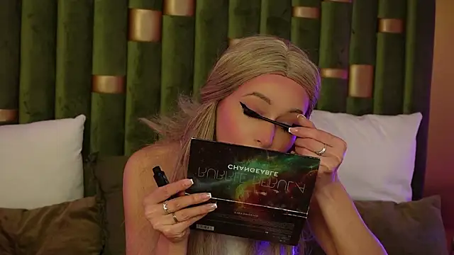 Snapshot of BellaNoirX chatting on 03.13.26 BellaNoirX online show from 03.13.26