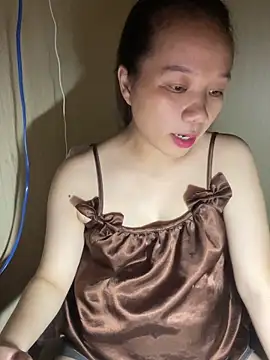 Snapshot of An-An19 chatting on 04.14.26 An-An19 online show from 04.14.26