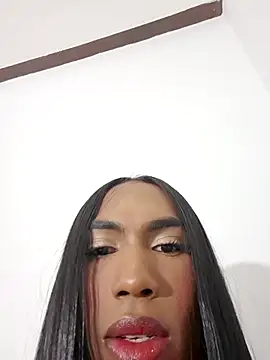 Snapshot of zarina_coleman chatting on 06.24.26 zarina coleman online show from 06.24.26