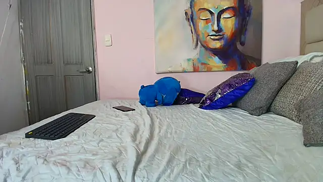 kendall-foox online show from 02.12.26