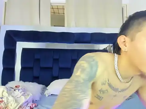 Scook Gray  online show from 03.13.26