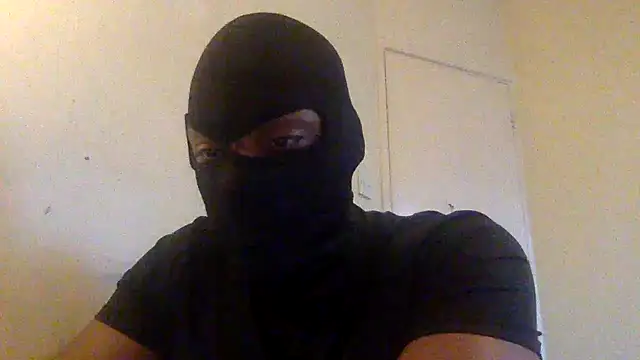 Balaclavaloveee online show from 01.11.26