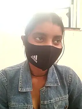 Snapshot of Erotic-Girl chatting on 01.13.26 Erotic-Girl online show from 01.13.26