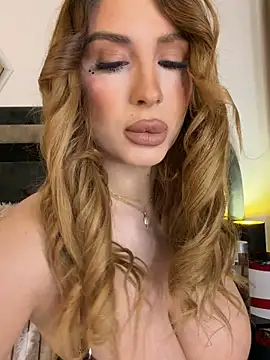 LucyBridgette online show from 03.25.26