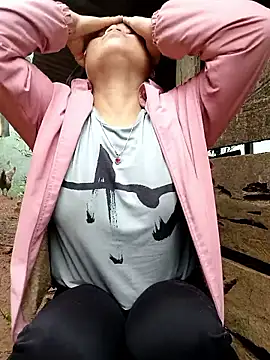 Snapshot of Chaomay_k9 chatting on 02.04.26 Chaomay k9 online show from 02.04.26