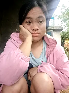 Snapshot of Chaomay_k9 chatting on 02.18.26 Chaomay k9 online show from 02.18.26