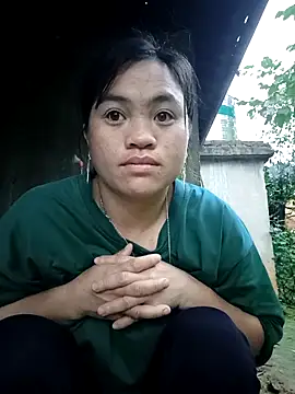 Snapshot of Chaomay_k9 chatting on 02.25.26 Chaomay k9 online show from 02.25.26