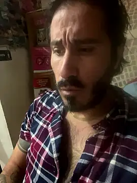 Snapshot of antondilorenzo chatting on 01.08.26 antondilorenzo online show from 01.08.26