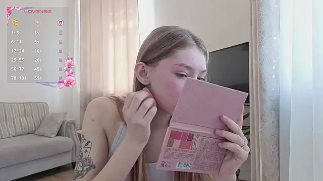 LindyUnderkoffler online show from 03.18.26