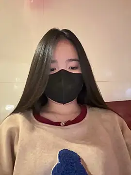 Gwen879 online show from 03.16.26