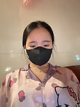 Gwen879 online show from 04.14.26