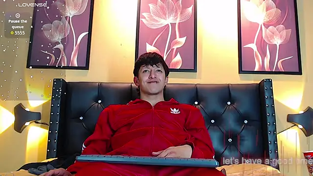 Snapshot of bruno_do_santos chatting on 02.14.26 bruno do santos online show from 02.14.26