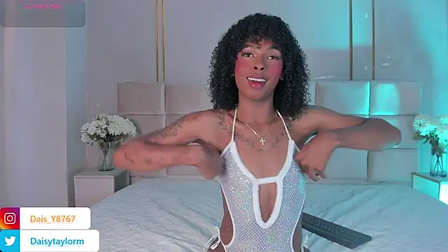 DaisyTaylor   online show from 02.28.26