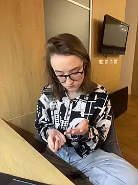 Persephone Kore online show from 03.16.26