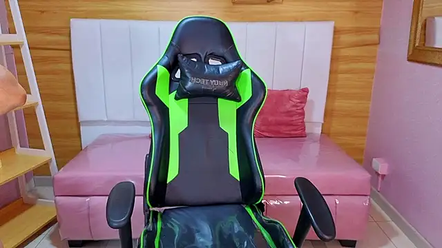 delirium a online show from 01.14.26