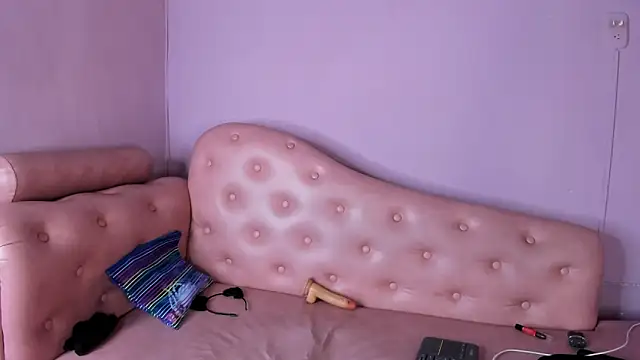 LeticiaHinkley online show from 02.02.26