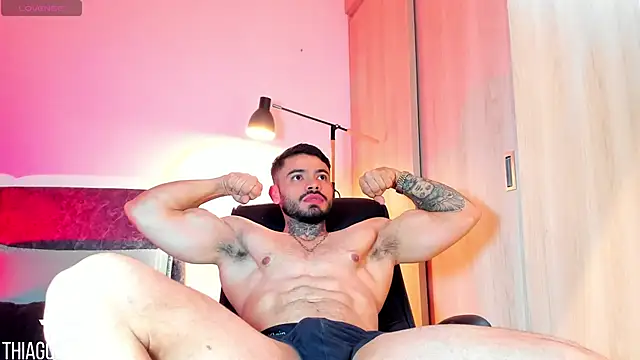 Snapshot of thiago_ferrari_ chatting on 05.17.26 thiago ferrari online show from 05.17.26