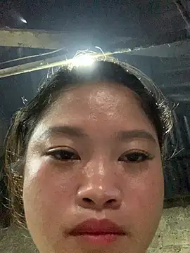 Snapshot of Naalyy chatting on 02.17.26 Naalyy online show from 02.17.26