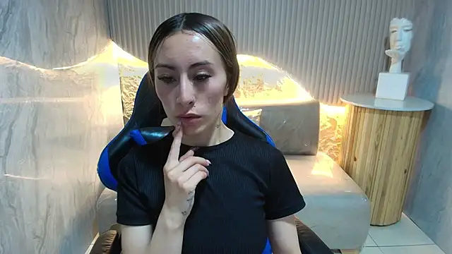 katalina r  online show from 02.19.26