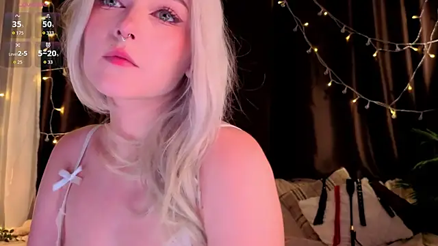 ShyniAlice online show from 06.13.26