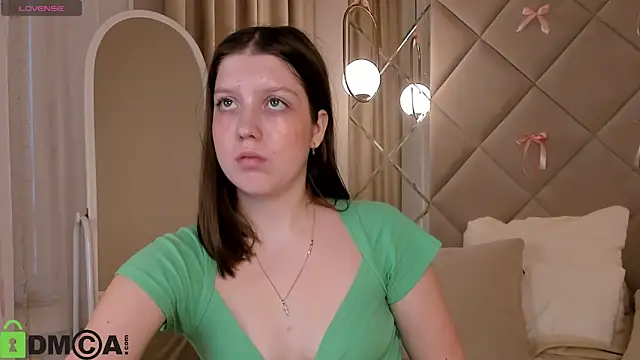 Casandra Joness online show from 04.07.26